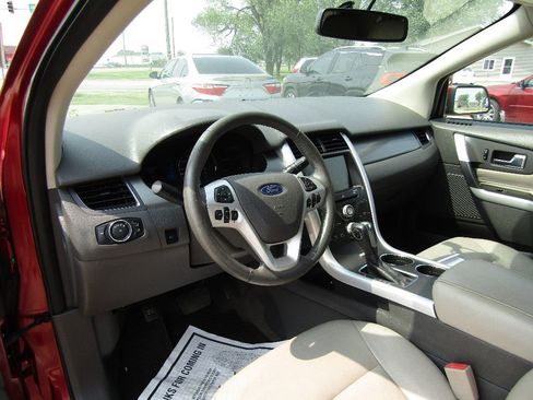 Used 2014 Ford Edge SEL w/ Equipment Group 205A image 9