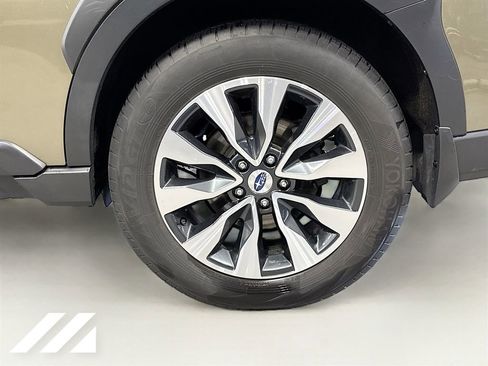 Used 2023 Subaru Outback Limited image 33