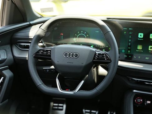 New 2026 Audi SQ5 Prestige AWD/4WD image 29