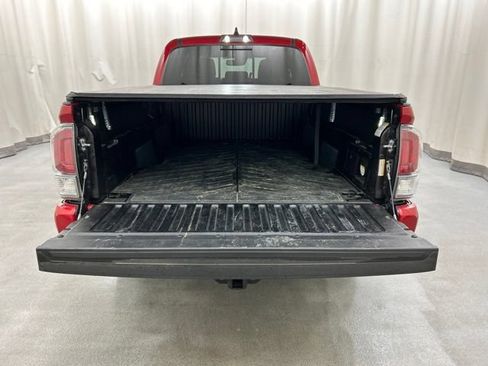 Used 2023 Toyota Tacoma TRD Sport AWD/4WD image 25