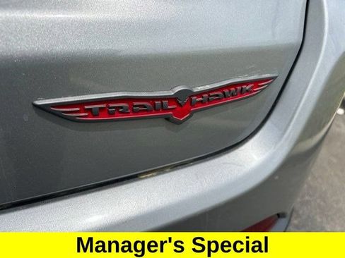 Used 2022 Jeep Compass Trailhawk w/ Trailhawk Elite Group AWD/4WD image 55