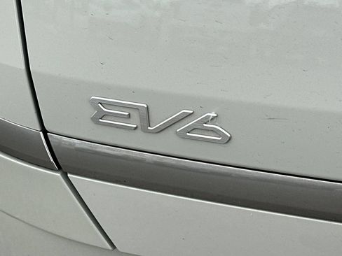 Used 2024 Kia EV6 Wind w/ Wind Technology Package RWD image 34
