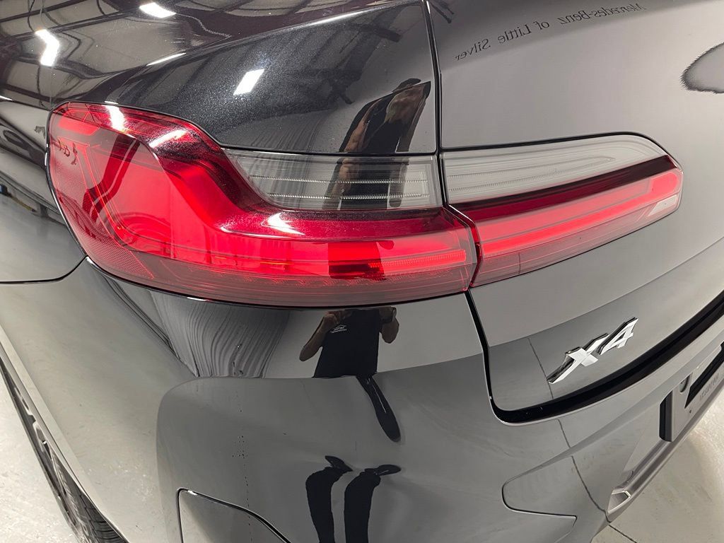 Used 2024 BMW X4 xDrive30i w/ M Sport Package AWD/4WD image 14