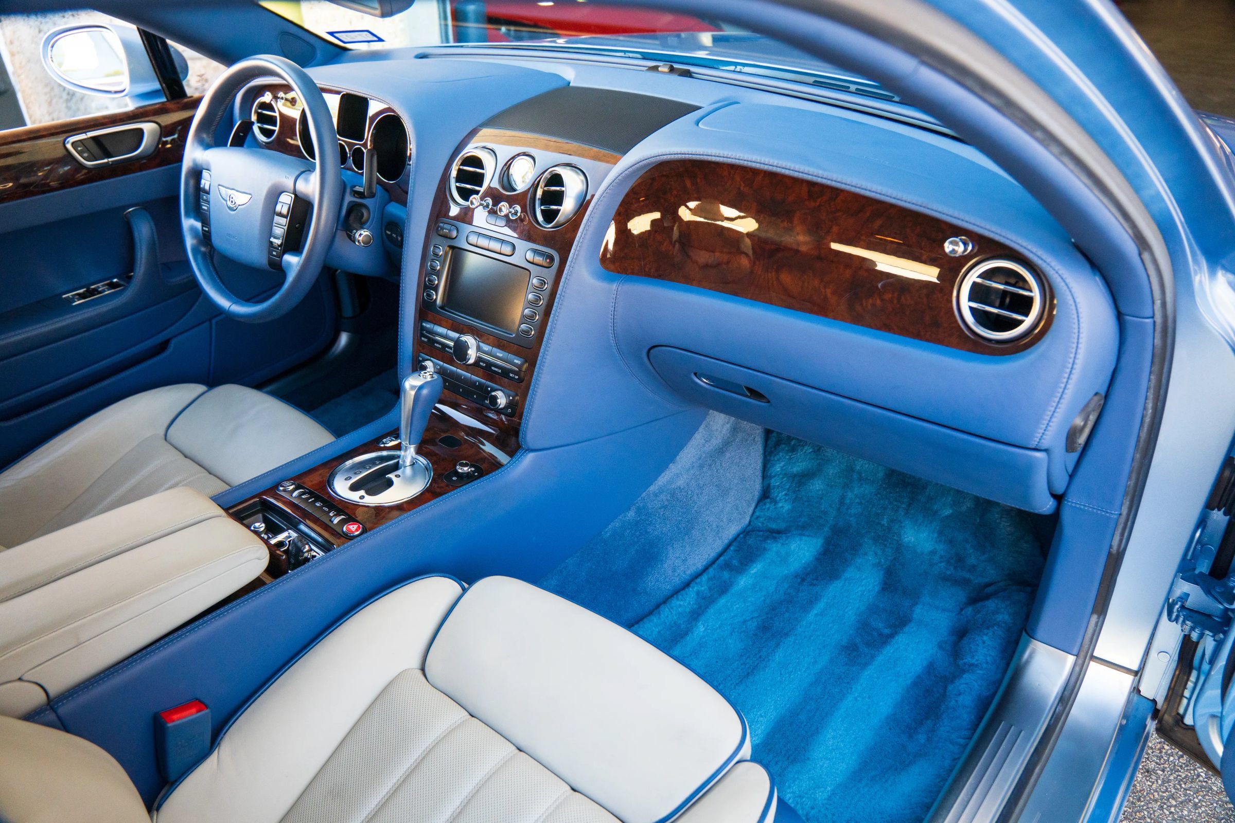 Used 2006 Bentley Flying Spur Flying Spur AWD/4WD image 28