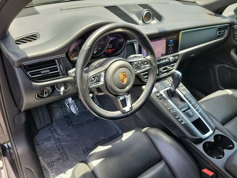Used 2021 Porsche Macan AWD/4WD image 23