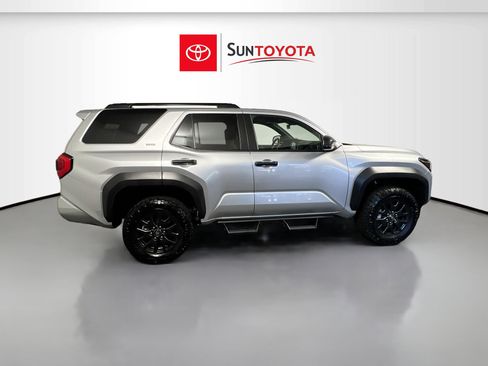 Used 2025 Toyota 4Runner SR5 AWD/4WD image 2