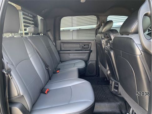 Used 2024 RAM 5500 Tradesman w/ Chrome Appearance Group AWD/4WD image 24