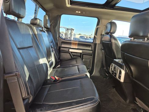 Used 2018 Ford F150 Lariat w/ Equipment Group 502A Luxury image 31