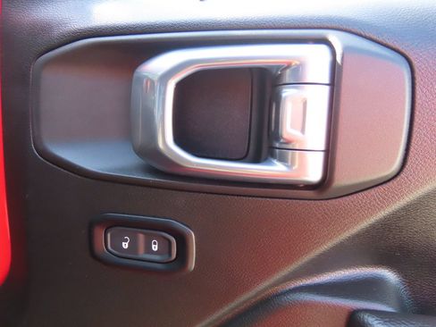 Used 2023 Jeep Gladiator Mojave w/ LED Lighting Group AWD/4WD image 35