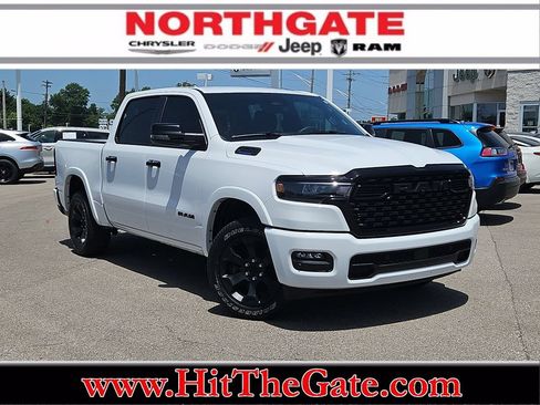 Used 2025 RAM 1500 Big Horn AWD/4WD image 1