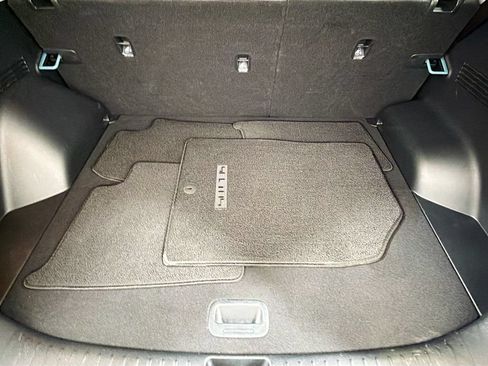 Used 2024 Kia Seltos EX FWD image 27
