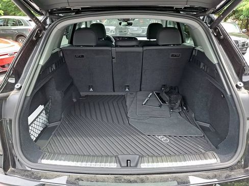 Used 2025 Audi Q5 Premium AWD/4WD image 27