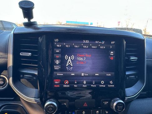 Used 2020 RAM 1500 Laramie image 13