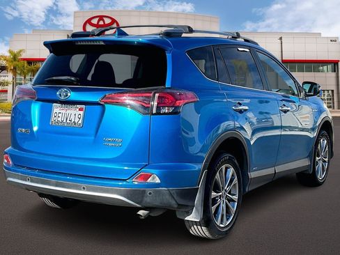 Certified 2018 Toyota RAV4 Limited image 12