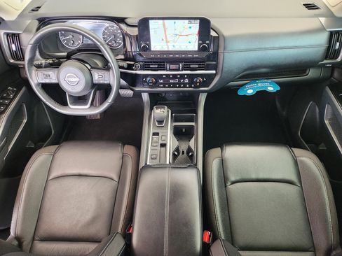 Used 2023 Nissan Pathfinder SL w/ SL Premium Package image 28