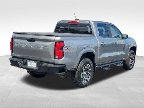 Used 2023 Chevrolet Colorado Z71 w/ Z71 Convenience Package 2 AWD/4WD image 4