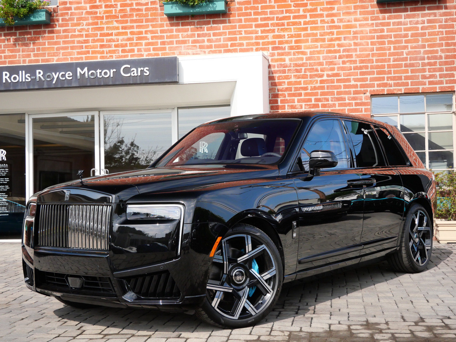 New 2027 Rolls-Royce Cullinan Black Badge AWD/4WD image 1