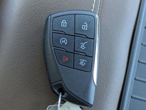 Used 2023 Chevrolet Tahoe High Country image 33