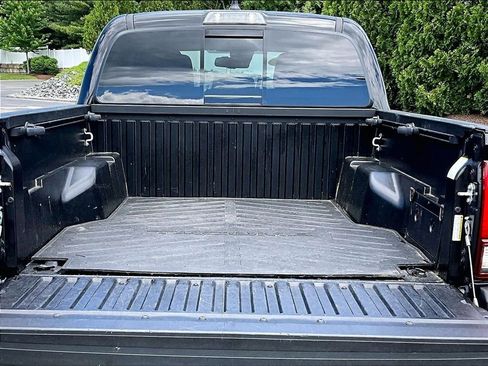 Used 2023 Toyota Tacoma SR5 AWD/4WD image 30