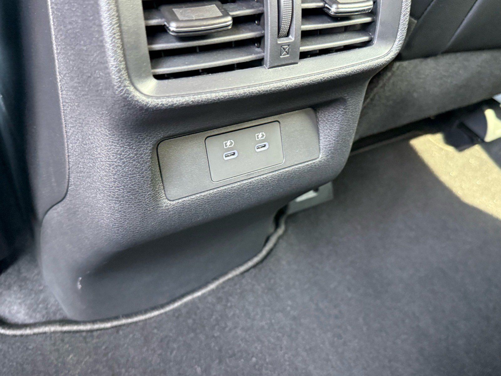 Used 2025 Nissan Murano SV AWD/4WD image 14