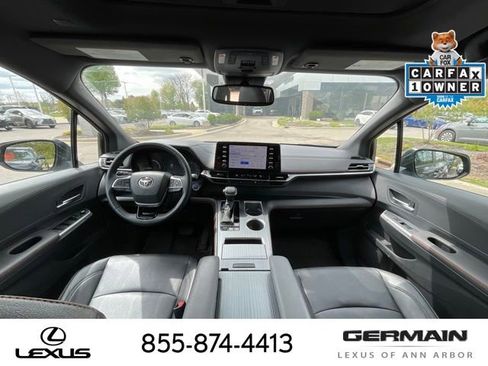 Used 2023 Toyota Sienna XSE AWD/4WD image 14