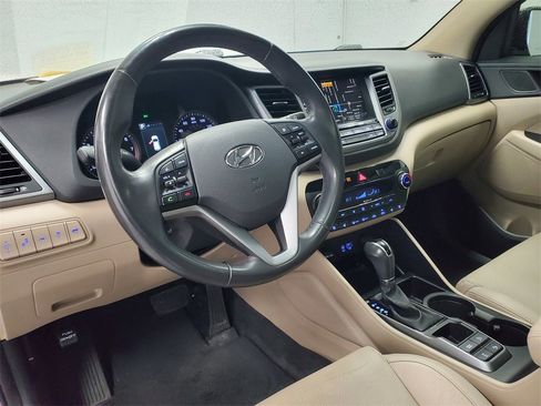 Used 2017 Hyundai Tucson Limited w/ Limited Ultimate Package 03 image 11