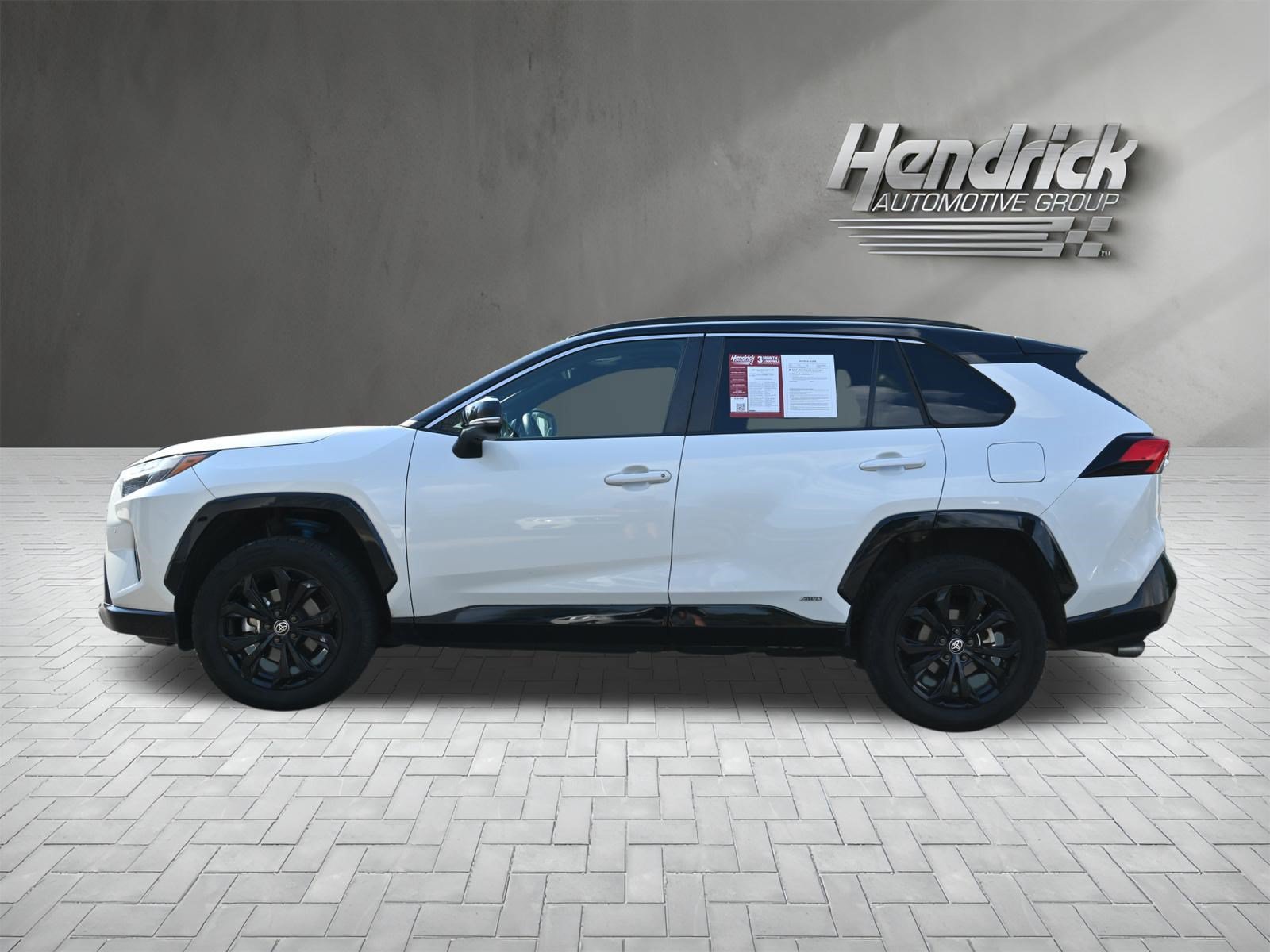 Used 2022 Toyota RAV4 XSE AWD/4WD image 6