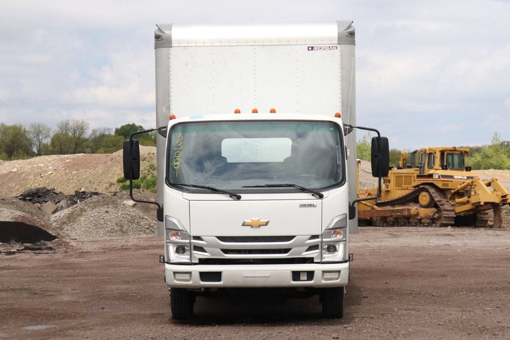 Used 2023 Chevrolet Low Cab Forward 5500XD RWD image 3