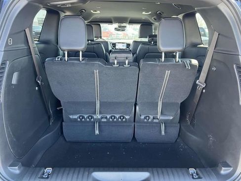 New 2025 Chrysler Pacifica Select FWD image 7