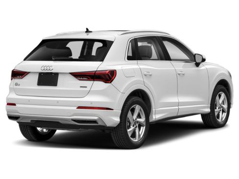 Used 2020 Audi Q3 2.0T Premium w/ Convenience Package AWD/4WD image 2