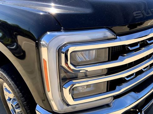 Used 2024 Ford F250 Lariat w/ Lariat Ultimate Package image 28