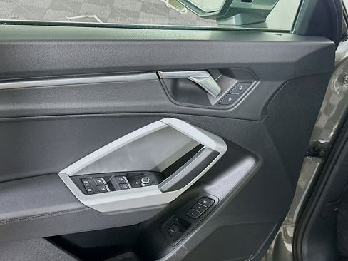 Used 2024 Audi Q3 2.0T Premium image 15