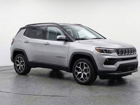 Used 2025 Jeep Compass Limited AWD/4WD image 1