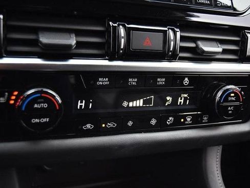 Certified 2023 Nissan Pathfinder SL image 19