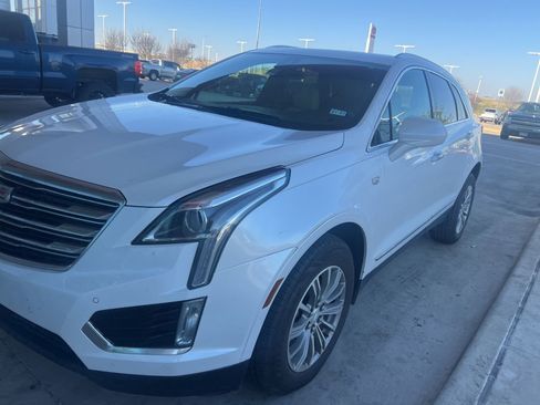 Used 2017 Cadillac XT5 Luxury w/ Driver Awareness Package image 2