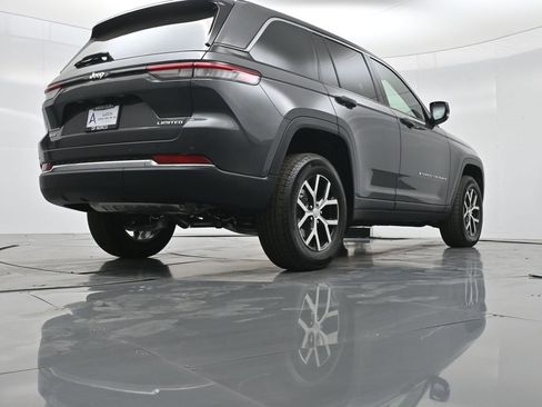 New 2025 Jeep Grand Cherokee Limited image 49