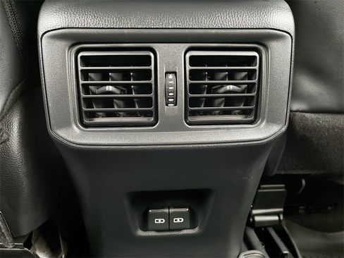 Used 2022 Toyota RAV4 Limited image 28