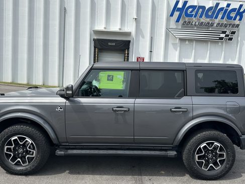 Used 2021 Ford Bronco Outer Banks AWD/4WD image 7