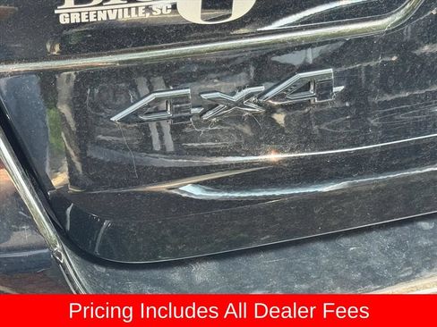 Used 2025 Jeep Grand Cherokee Limited w/ Black Appearance Package AWD/4WD image 5