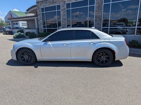 Used 2019 Chrysler 300 Touring w/ Sport Appearance Package RWD image 2