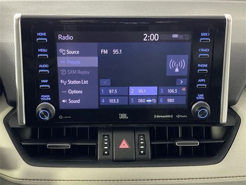 Used 2019 Toyota RAV4 XLE Premium image 18