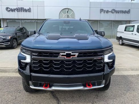 Used 2024 Chevrolet Silverado 1500 ZR2 w/ Technology Package AWD/4WD image 10