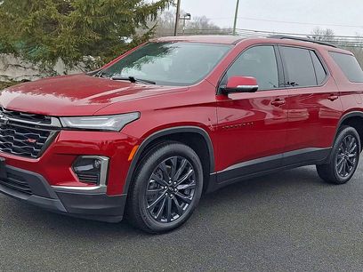 Used 2023 Chevrolet Traverse RS