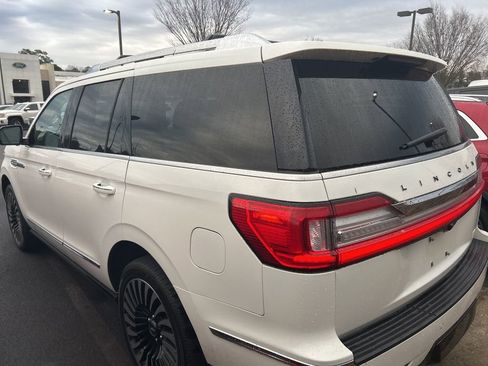 Used 2021 Lincoln Navigator Black Label w/ Cargo Convenience Package image 10