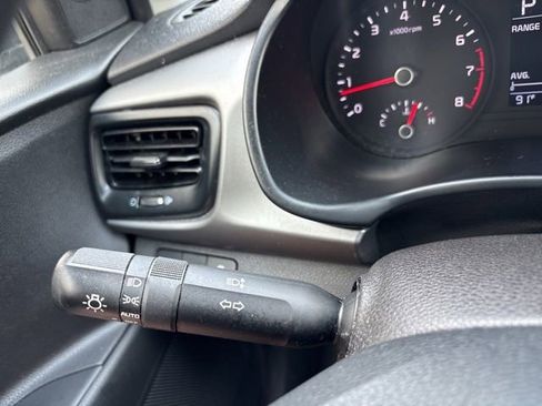Used 2022 Kia Rio LX FWD image 18