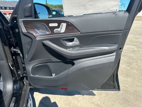 New 2026 Mercedes-Benz GLE 580 4MATIC image 16