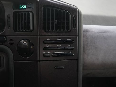 Used 1992 Subaru SVX AWD image 17