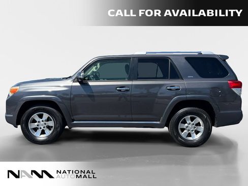 Used 2013 Toyota 4Runner SR5 w/ Convenience Pkg RWD image 2