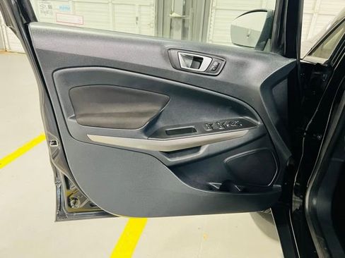 Used 2019 Ford EcoSport SE w/ SE Convenience Package image 23