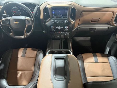 Used 2022 Chevrolet Silverado 2500 High Country w/ Z71 Off-Road Package AWD/4WD image 19